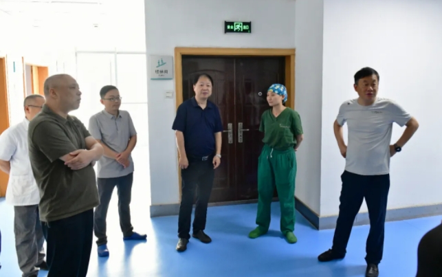 市二院开展夏季安全生产专项排查,筑牢医疗安全防线